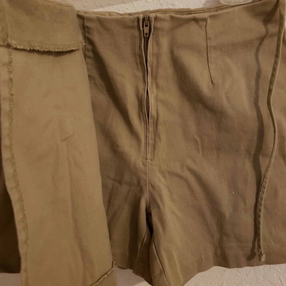 Skort - Picture 3 of 3